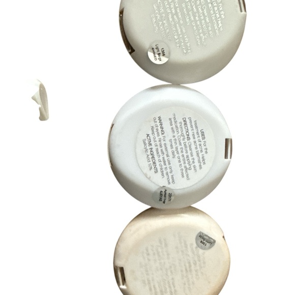 Elf Primer Powder Bundle with 3 Free GIFT(s) Included - Picture 5 of 7